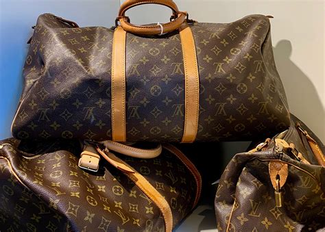 pronunciation of louis vuitton bags|Louis Vuitton the right way.